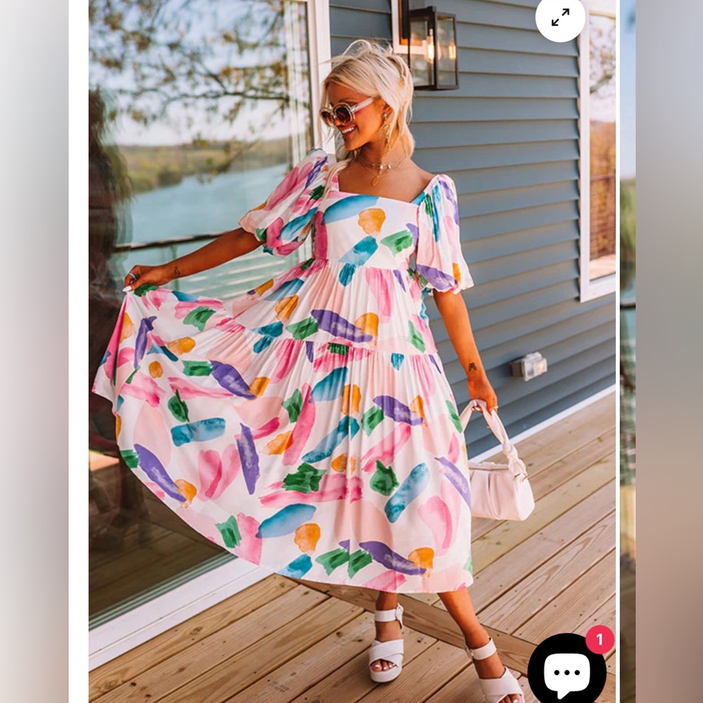 Boutique dress with puff sleeves